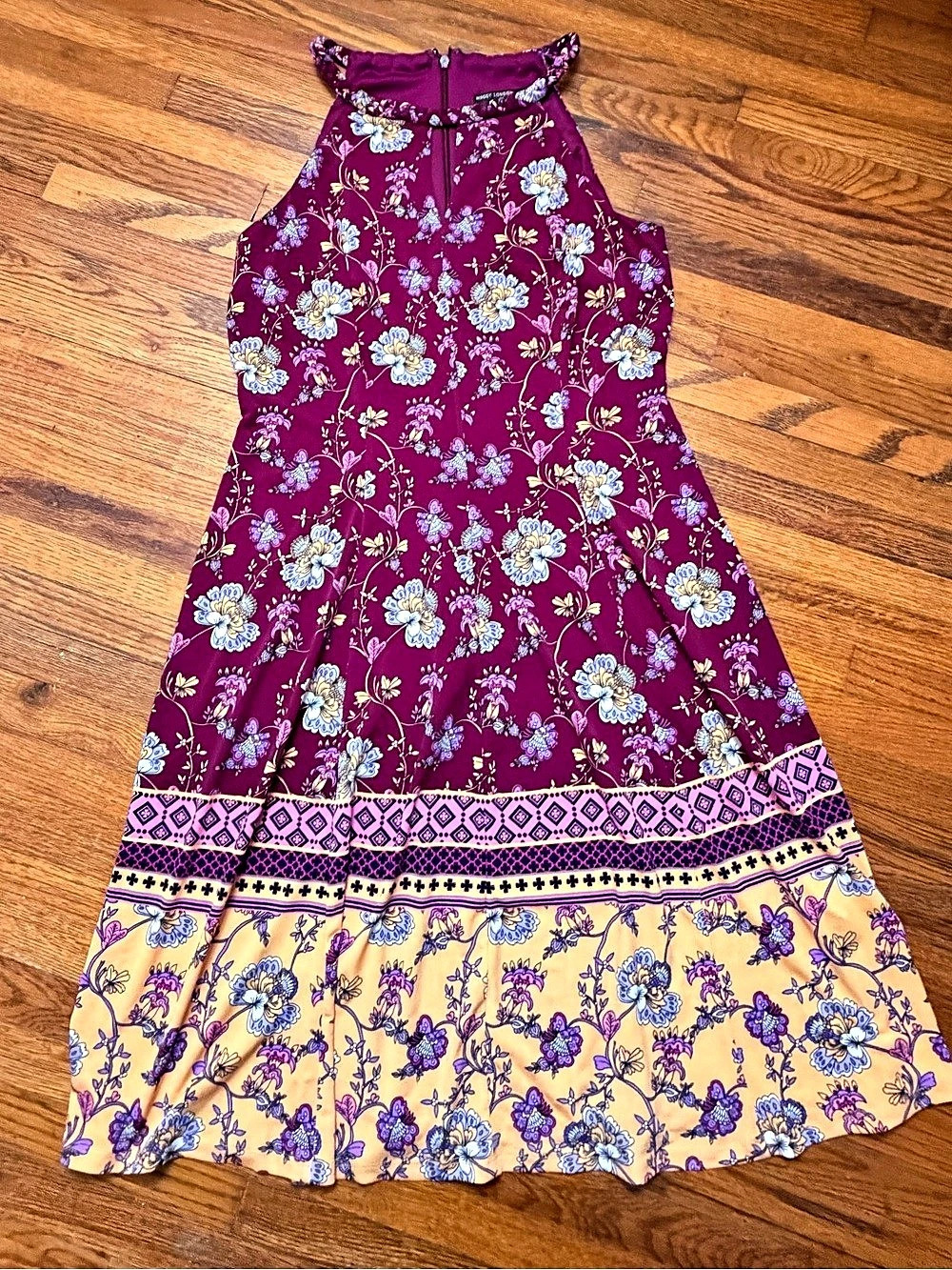 Maggie London Floral Maxi Dress in Purple & Yellow Size 8 Like New